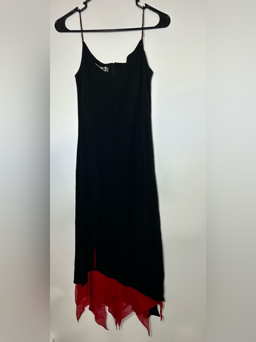 Kay Unger New York Black Red Handkerchief Hem Dress Size 4 Beaded Straps